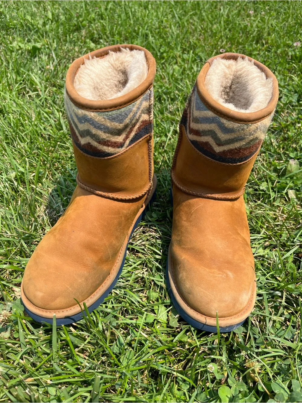UGG Kids Chestnut Suede Boots with Patterned Cuff